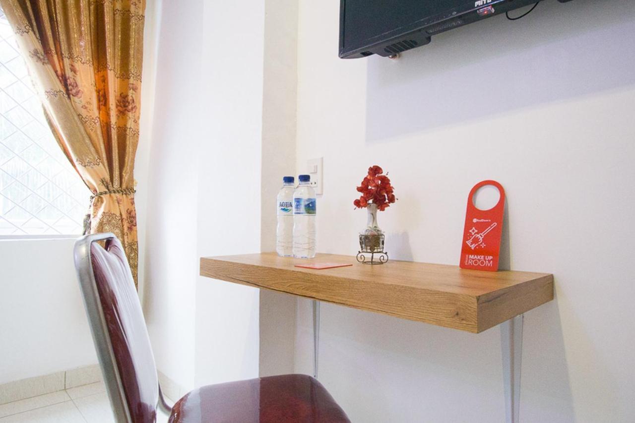 Hotel RedDoorz @ RS Adam Malik Medan Zewnętrze zdjęcie